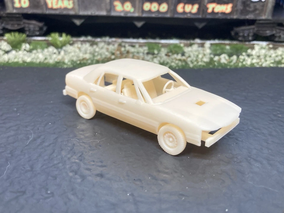 Coche derby de demolición Buick Lesabre 98 impreso en 3D escala 1/64 para diorama fundido a presión Foto 3 de 4
