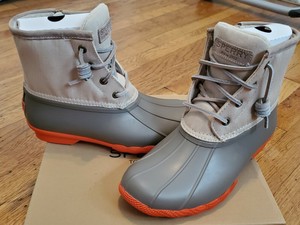 coral sperry duck boots