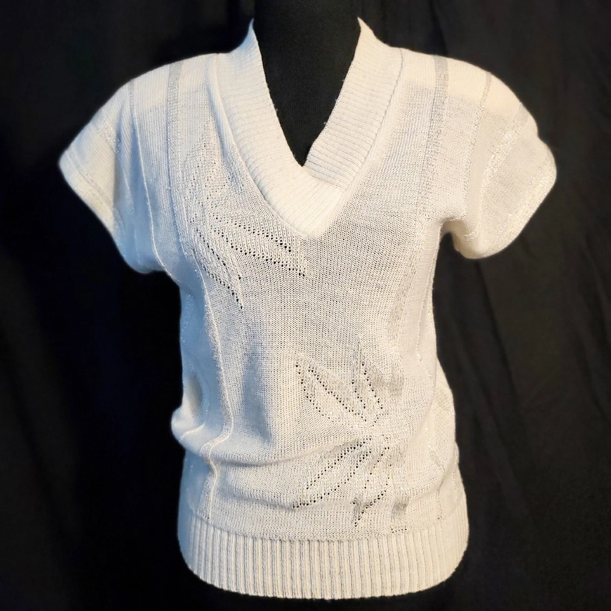 Beautiful Vintage White V neck Cap Sleeve Sweater Silver Metallic Floral