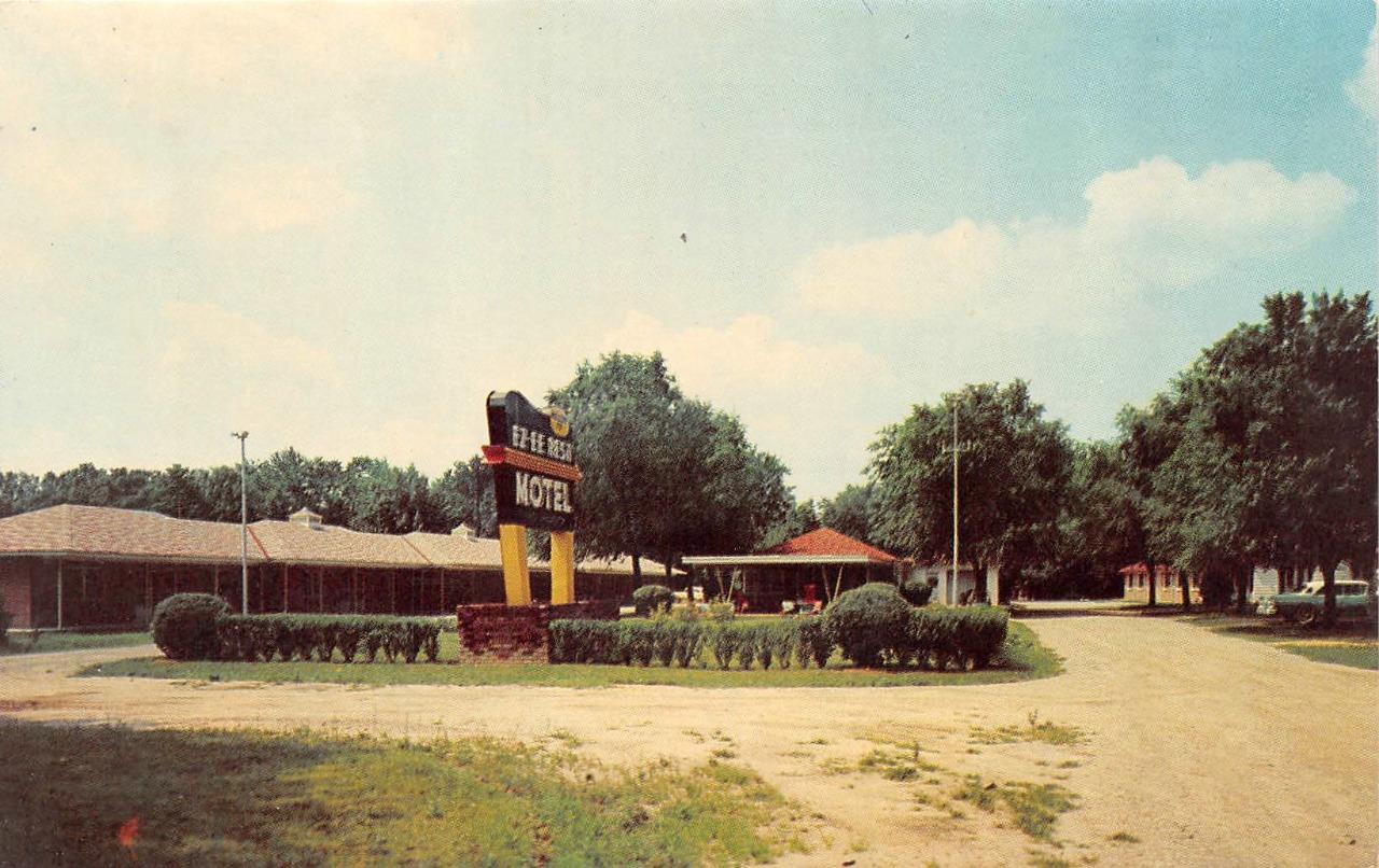 Southfield, MI Michigan EZEE REST Yosin ROADSIDE co1950's