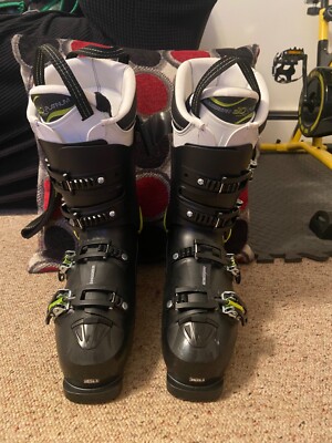 ATOMIC HAWK ULTRA 120 ADULT SIZE 28.5 SKIBOOTS