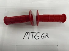 RED MX STYLE  ATV HAND GRIPS FOR THUMB THROTTLE SUZUKI  LTZ250  LTZ400  LT 450R 