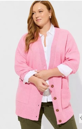 TORRID Vegane Kaschmir Boyfriend Strickjacke V-Ausschnitt Pullover in True Pink Gr. 2