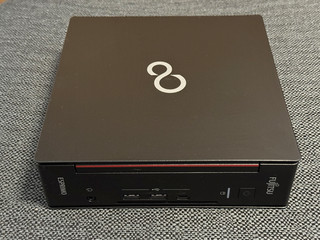 Mini PC Fujitsu Esprimo Q7010 Intel i3 10100 8GB RAM 256GB SSD M.2