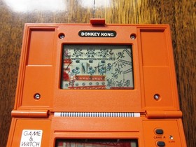 NINTENDO Donkey Kong Game and Watch in Excellent Condition (DK-52) 1982