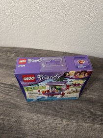 LEGO FRIENDS: Emma's Lifeguard Post (41028)