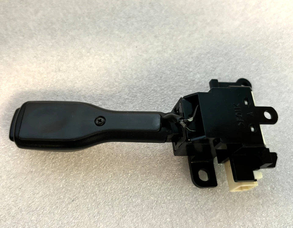 2005-2016 Toyota Lexus Cruise Control Switch OEM 84632-34011 GOOD CONDITION - Image 4 of 4