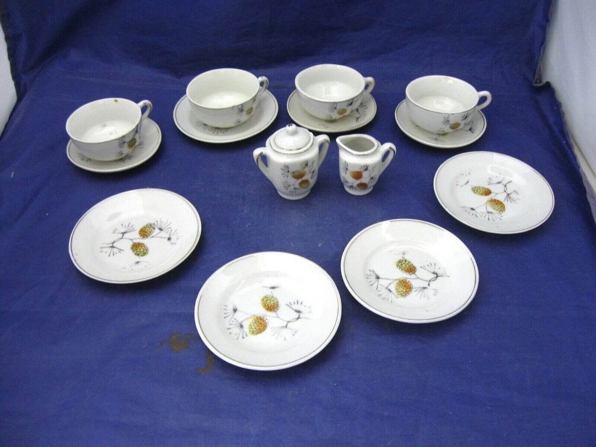 CHILD'S ANTIQUE MINIATURE SET W TEA CUPS, SAUCERS PLATES CREAMER  SUGAR