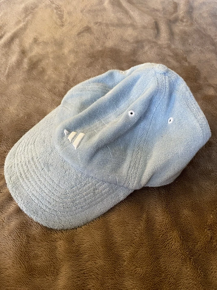 阿迪达斯孩子宝宝蓝色软帽均码弹力男女通用儿童配件 — 第 2/4 张图片