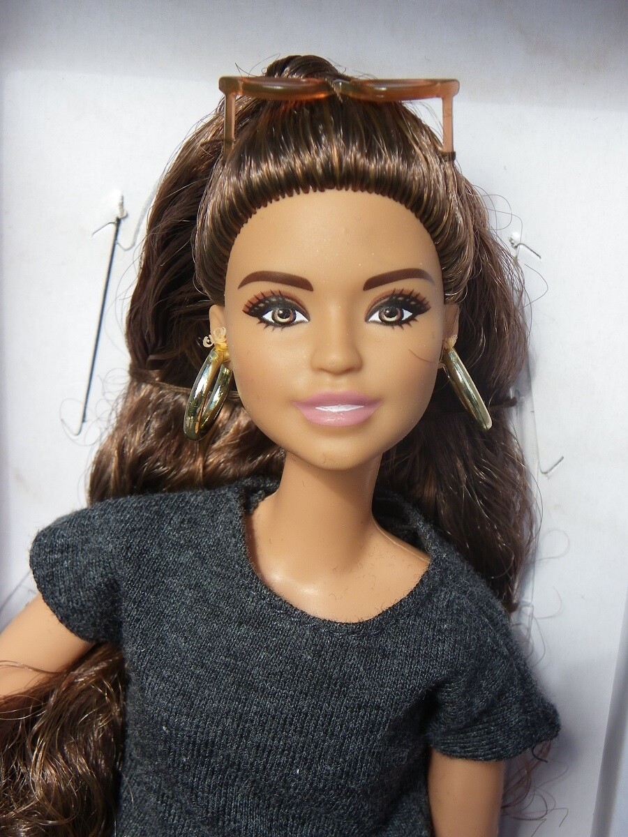 Barbie Signature Barbiestyle Fashion Series 4 Hcb75 | Meses sin interés