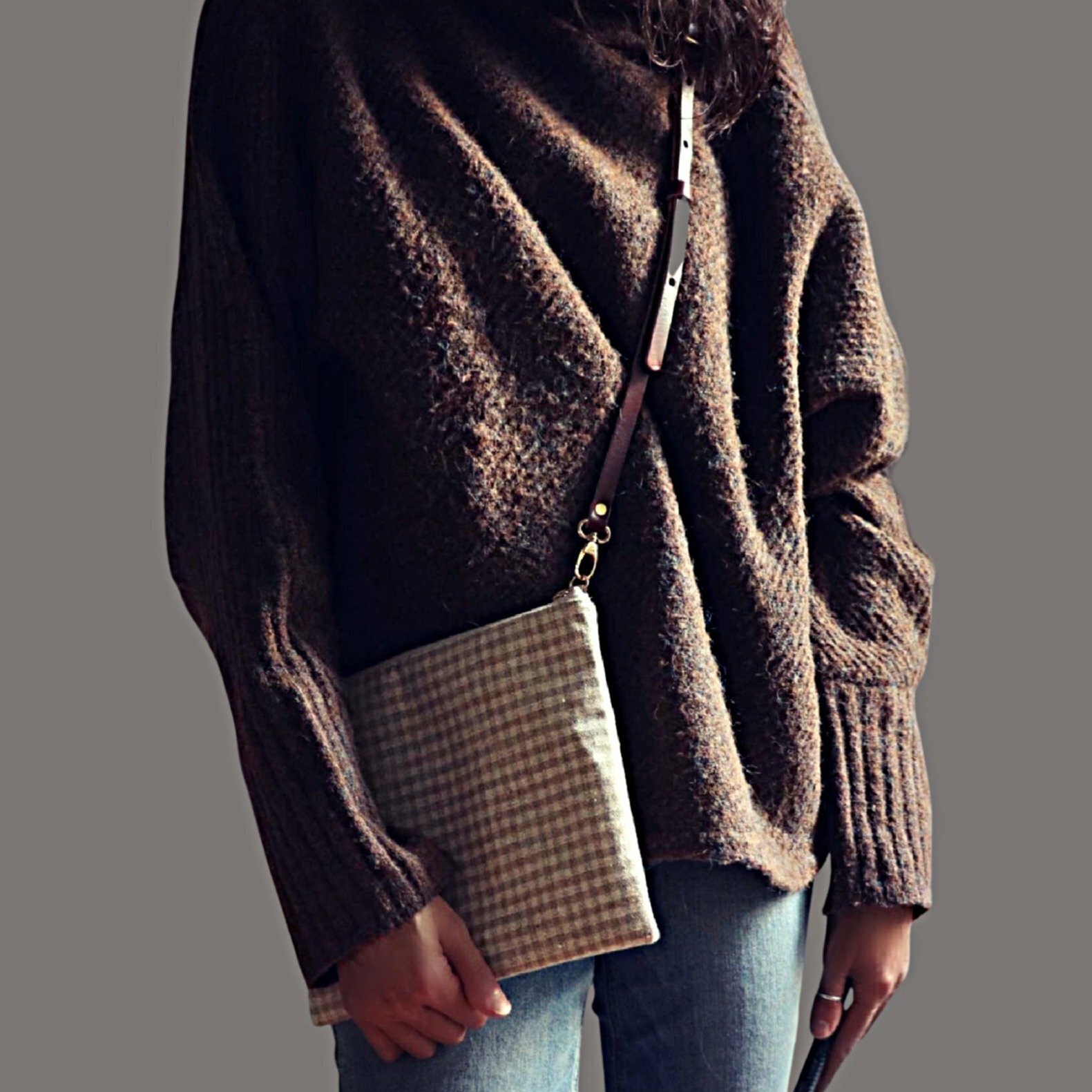 Casual Crossbody Bag in Cozy Plaid