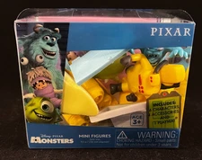 Disney Pixar - Monsters, Inc. - Critter Crate – Mini Figures, Accessories & Play