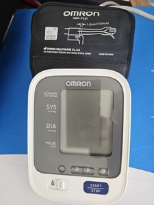 Omron BP760N Upper Arm Blood Pressure Monitor and Arm Cuff Used Works