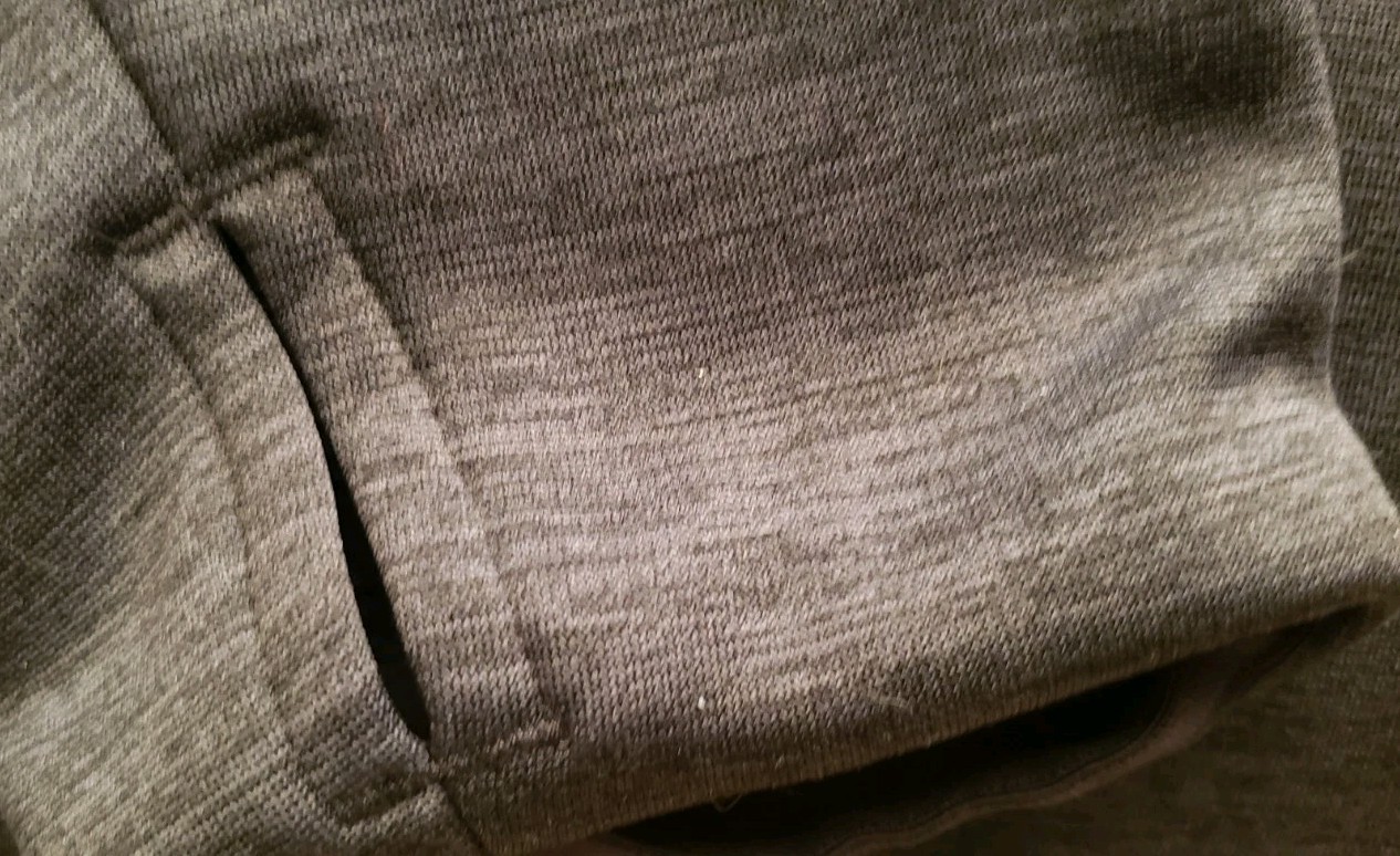 Under Armour Cold Gear Realtree Women's Pink Camo Hoodie. Size: XLG thumbnail 11