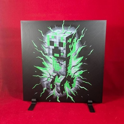Pixel Creeper Style Creature 3D Hueforge Art Gaming Decor 8x8
