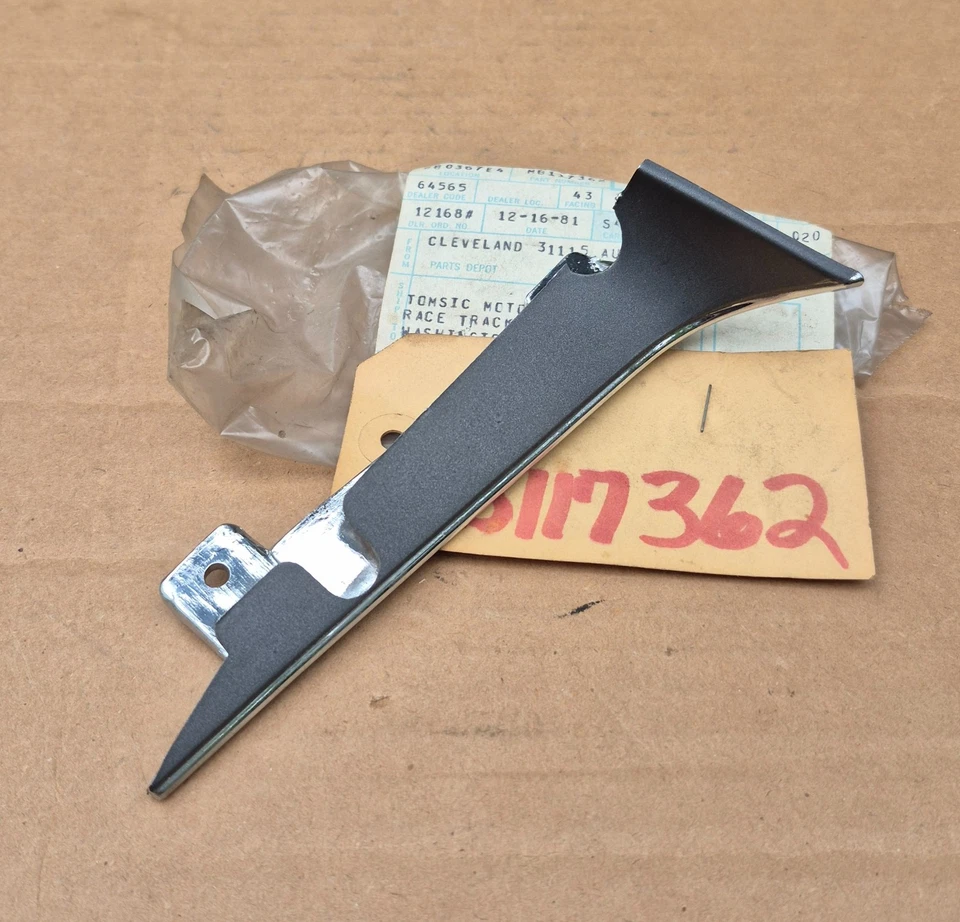 1980-1982 Plymouth Champ NOS Mitsubishi Left Headlamp BLACK TRIM BEZEL - Image 2 of 3