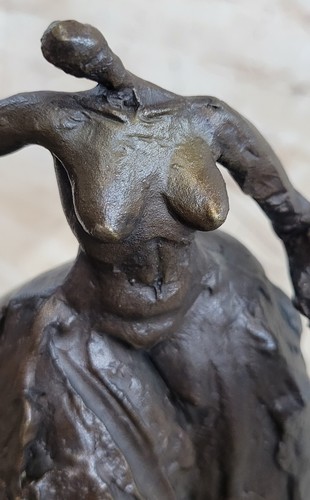SALVADOR DALI TRIBUTE BRONZE STATUE WOMAN EXAGGERATED BODY NUDE HOTCAST BRONZE - Picture 9 of 10