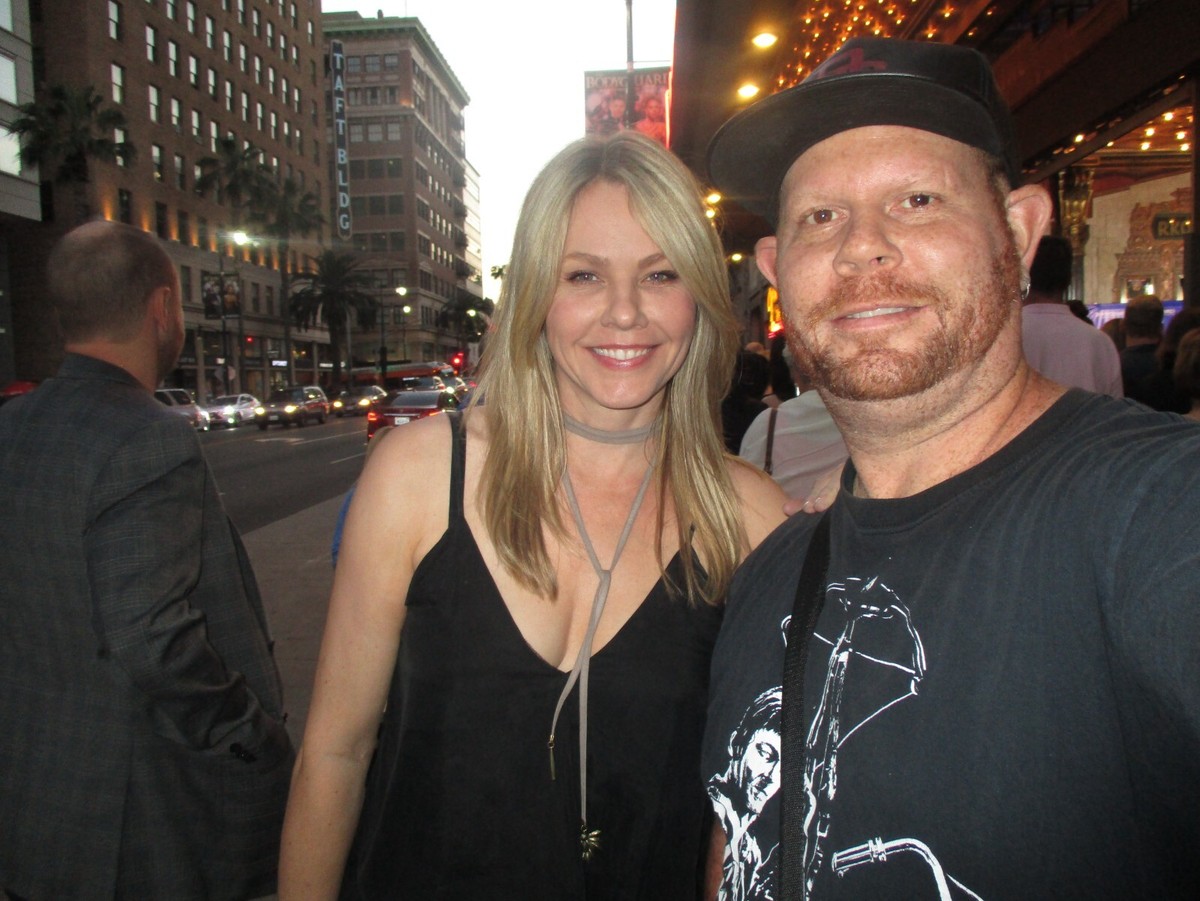 Andrea Roth Rescue Me autographed photo signed 8x10 #3 Janet