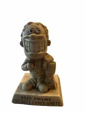 Retro Russ Berrie Keep Smiling The Boss Loves Idiots Figurine Gift 5'' Gag Gift
