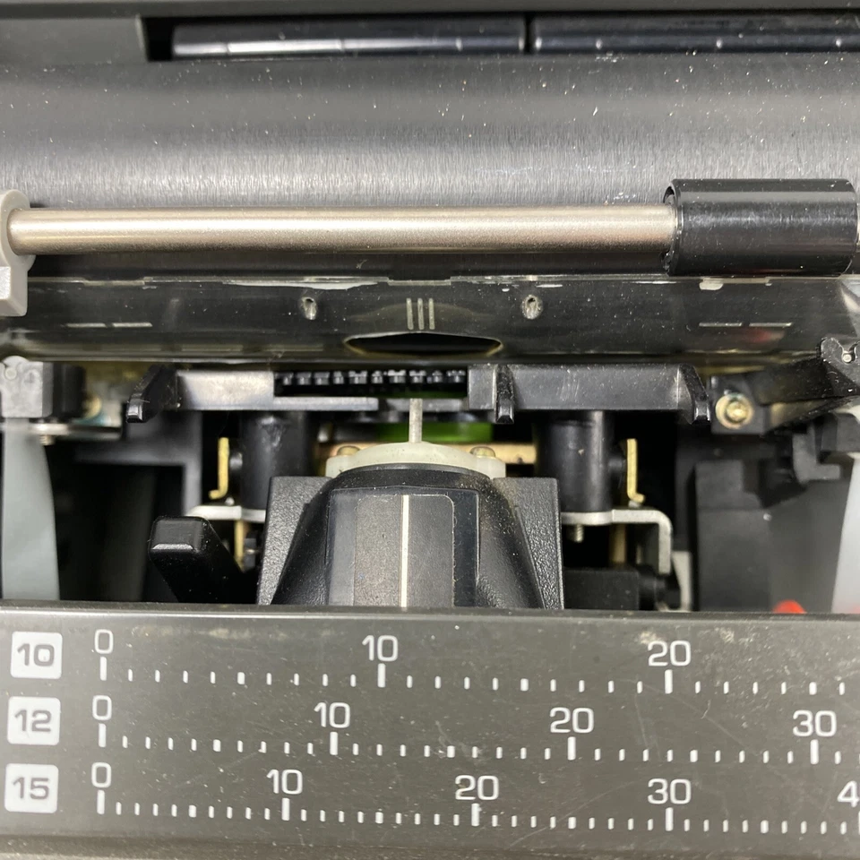 Canon S-58 Typewriter WORKS BUT NO RIBBON - Image 3 of 4