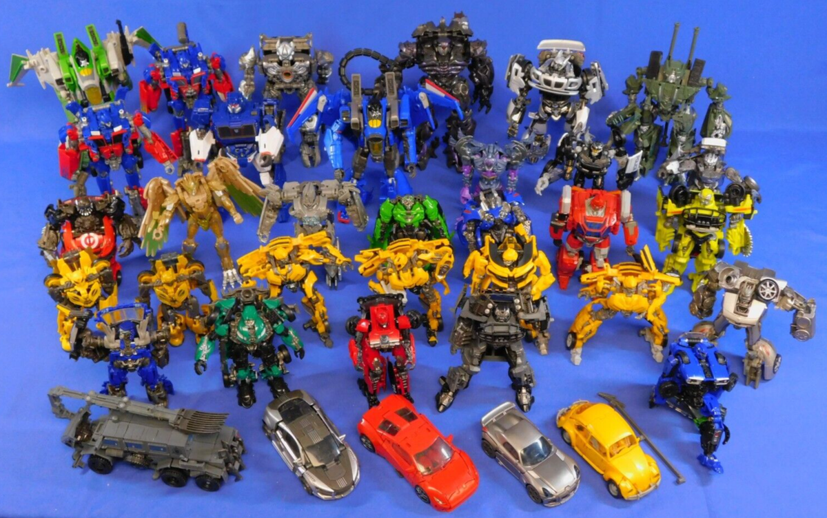TRANSFORMERS STUDIO SERIES LOT OF 36 FIGURES MOST INCOMPLETE