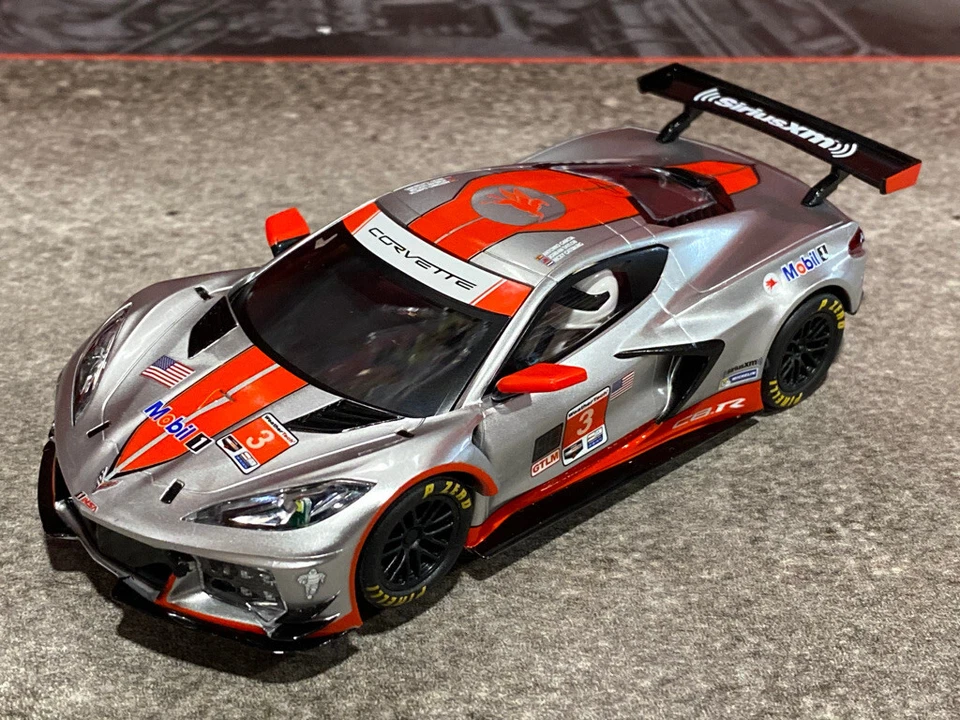 Chasis, estuche y tapa plateada analógica SCX Corvette CR8 escala 1/32 - con luces - nuevo Foto 2 de 4