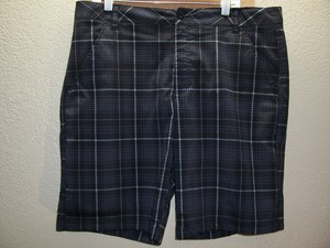 pantaloncini fila bianchi e neri