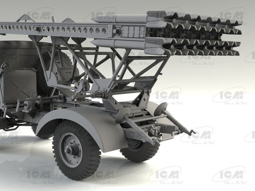 1:35 ICM #35591 - BM-13-16 en W.O.T. 8 chasis, MLRS soviético Segunda Guerra Mundial con grabado - Imagen 4 de 5