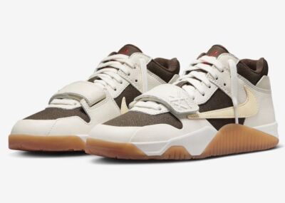 Jordan Jumpman Jack TR Travis Scott Sail Dark Mocha FZ8117-100-