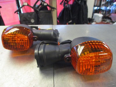 KAWASAKI ZX6-R ZX9-R ZX12-R Z 1000 FRONT LEFT AND RIGHT INDICATORS