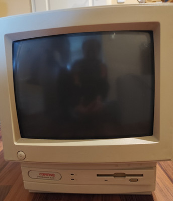 Compaq presario 425 All-in-One-PC mit Intel 486DX2 66MHz