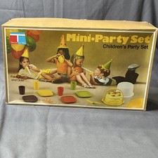 Tupperware Mini-Party Set Children's Toy Dishes Cups Plates Cake Carrier.
