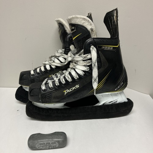 CCM Tacks 3052 Senior Ice Hockey Skates Size 7.5 D (US Men’s Shoe Size 9) Extras - Picture 1 of 15