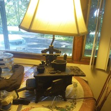 VINTAGE CRESCENT SALESMAN'S SAMPLE CAST IRON MINIATURE COOK STOVE W/ ACCESSORIES