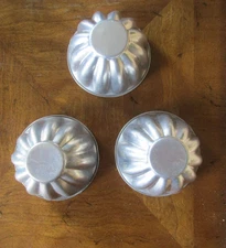 3 Vintage Unbranded Aluminum Jelly Molds***Holds 1/2 Cup-3" wide & 2 ins Deep