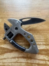 CRKT Guppie Multi-Tool Adjustable Wrench Carabiner