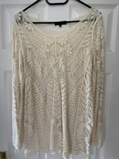 Ladies New Look cream Top. Size small