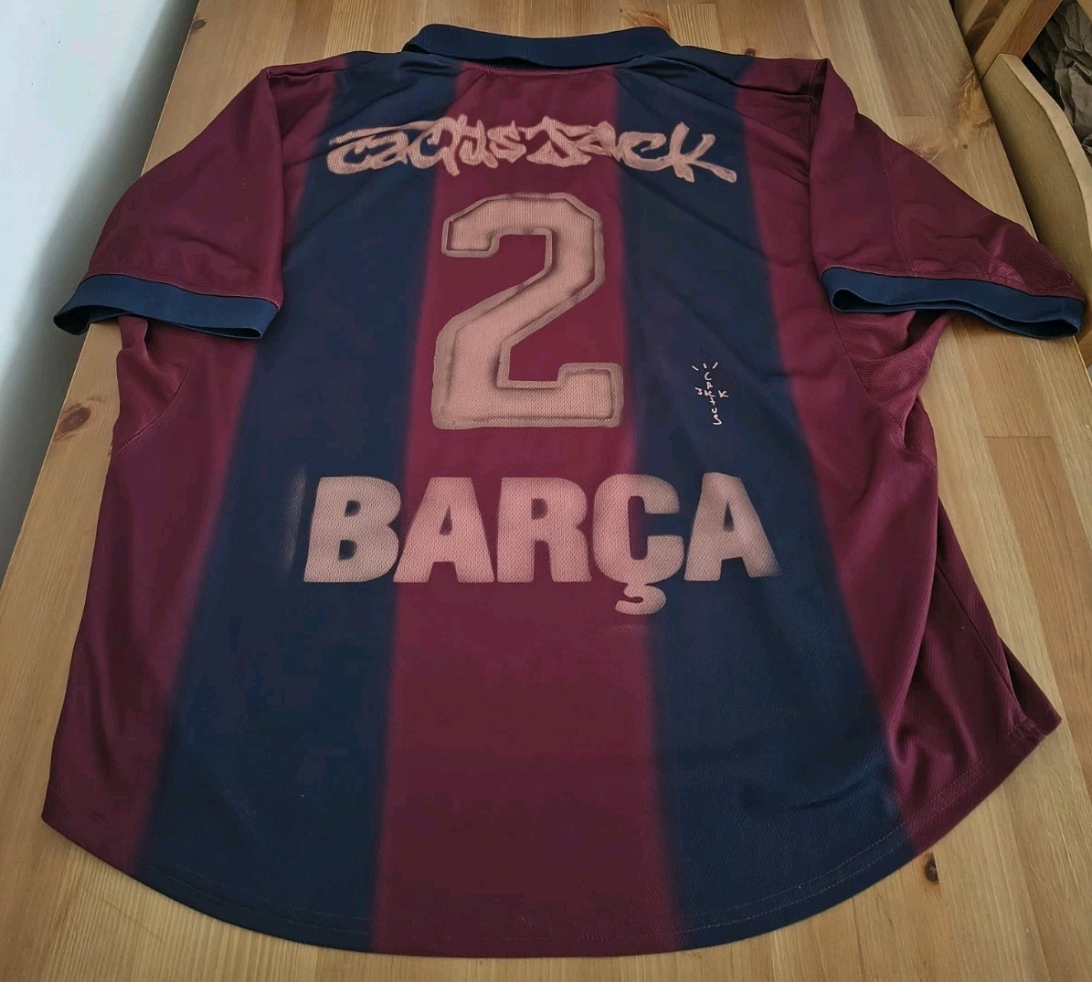 FC Barcelona Cactus Jack Travis Scott 2000/2001 Home Nike Jersey