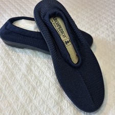 Arcopedico Women's Size 8 1/2 Blue Slip-On Knit Comfort Shoes by Elio Prodi