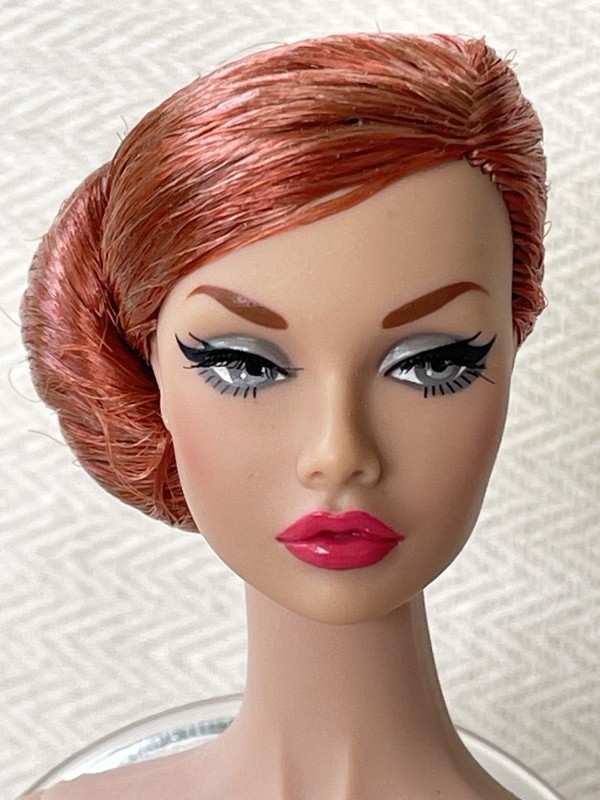 'MOOD CHANGERS' POPPY PARKER DOLL REDHEAD WITH STAND, ORIGINAL BOX, SHIPPER