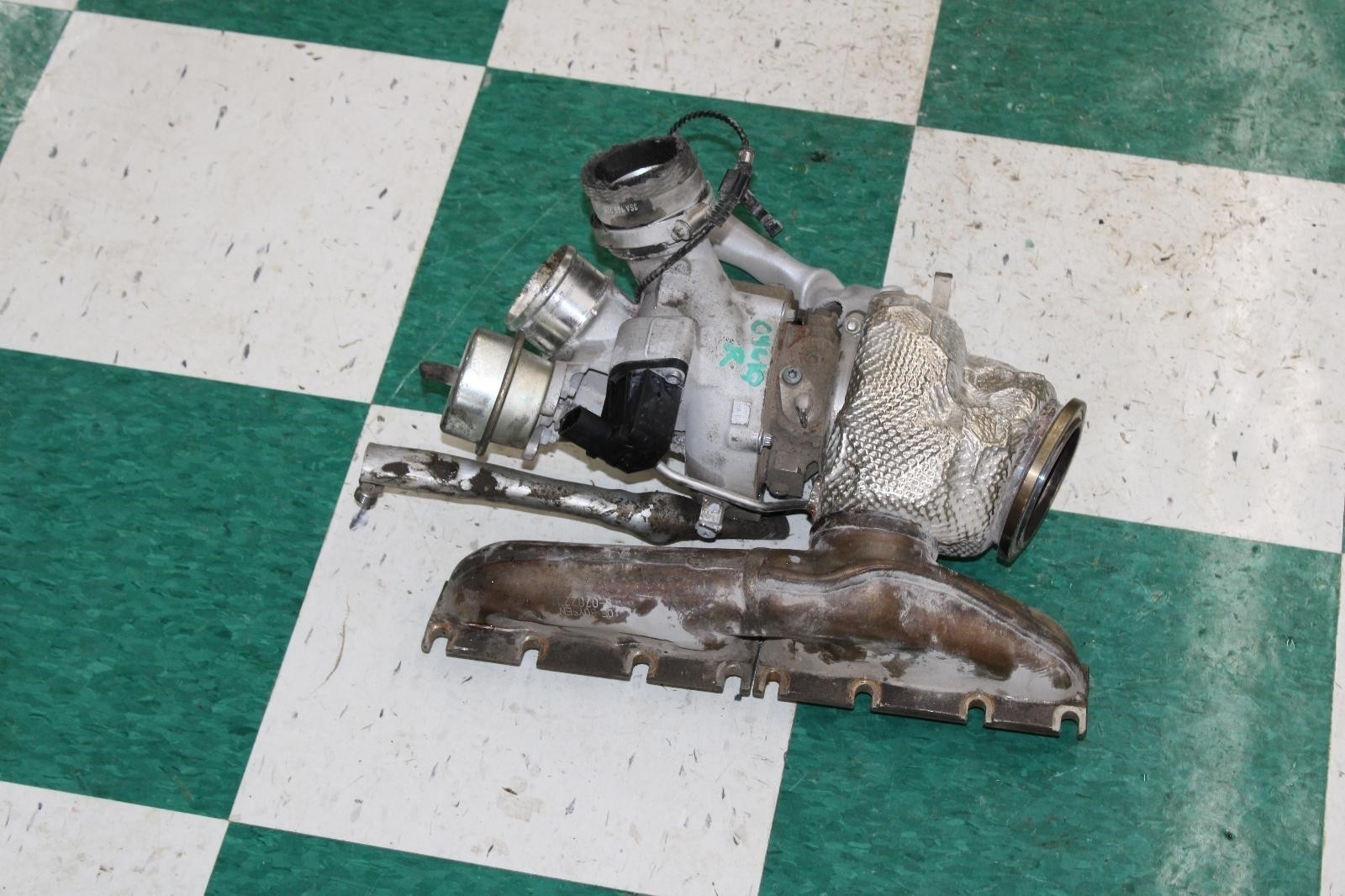 20-23 Continental GT 6.0L Motor Engine Passenger RH TurboCharger Turbo Manifold