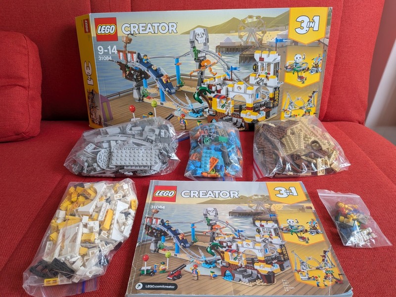 LEGO Creator 31084 3in1 Pirate Roller Coaster - 100% complete, box, instructions