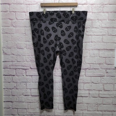 NEW Torrid Pixie Flocked Skull Skinny Pants Womens 3X Slim Goth Rockabilly Alt