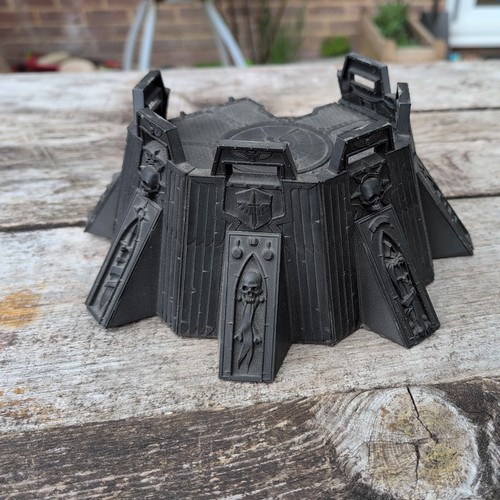Fortress of Redemption Warhammer 40k/40,000 Terrain/Scenery - Picture 4 of 18
