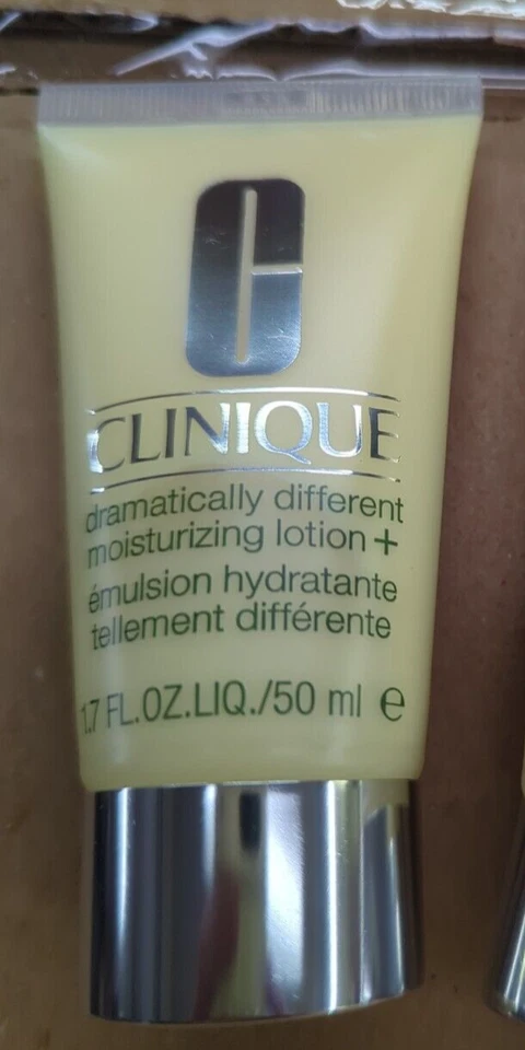 Clinique Dramatically Different Moisturizing Lotion+plus In Tube full size 1.7oz - Image 2 of 3