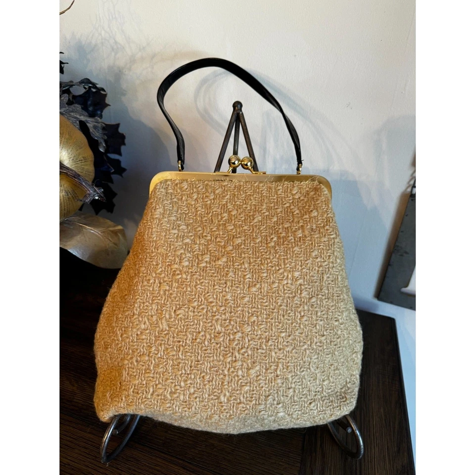 Impresionante Bolso de Mano Glenda Gies Lana Amarillo Mostaza con Bloqueo de Beso Foto 2 de 4