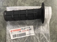 OEM Yamaha Throttle Grip Assembly YZ125 YZ125X YZ250 YZ250X 4XM-26240-00-00