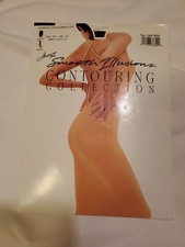 Hanes Smooth Illusions Pantyhose EF Barely Black Shaper Panty Sandlefoot