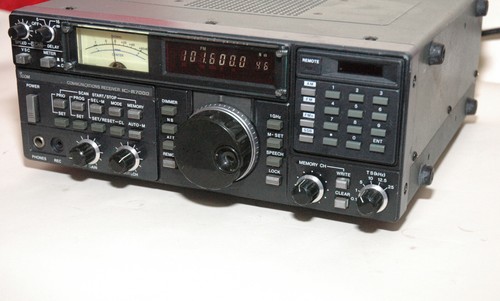 ICOM IC-R7000 HF/VHF/UHF Odbiornik-Skaner 25MHz-2000MHz - Zdjęcie 5 z 10