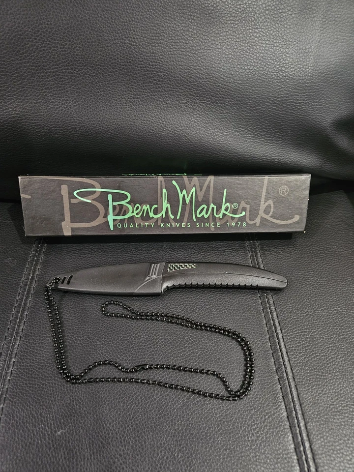 Bench Mark Fixed Blade BMK007 New In Box Never Used with Sheath - Image 3 of 4